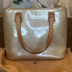 Authentic Louis Vuitton Vernis Houston Monogram Bag